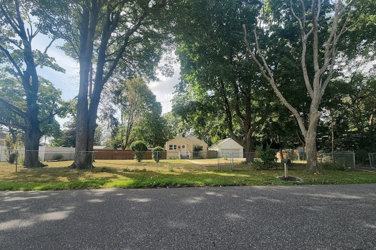 1818 Heckscher Ave Bay Shore, NY 11706, Suffolk County