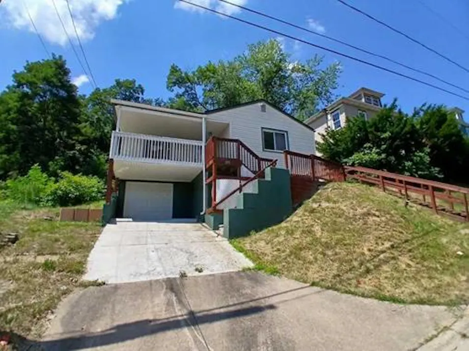 105 Riverview Street Toronto, OH 43964, Jefferson County