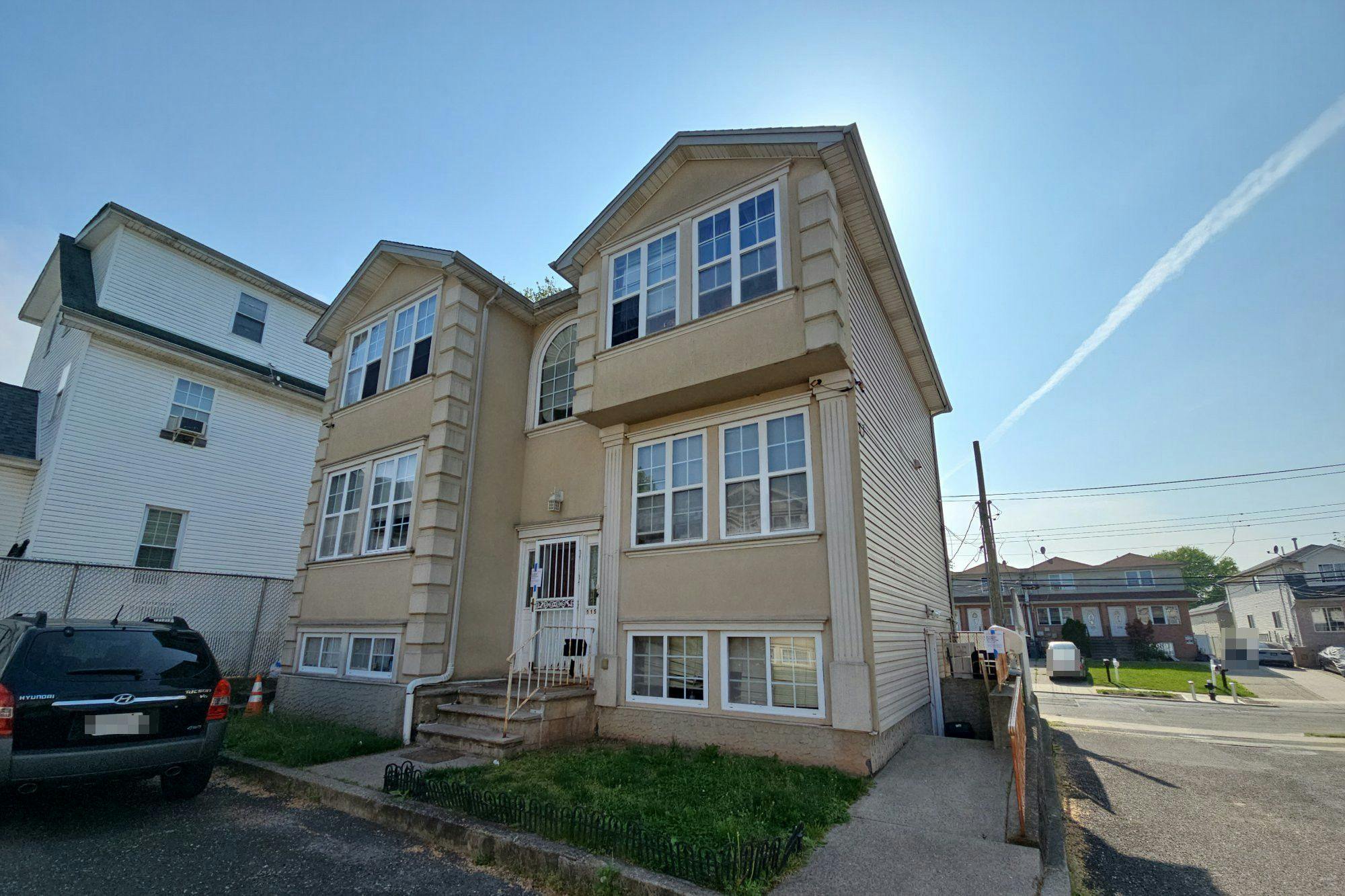 South Ave, Staten Island, NY 10303 #1