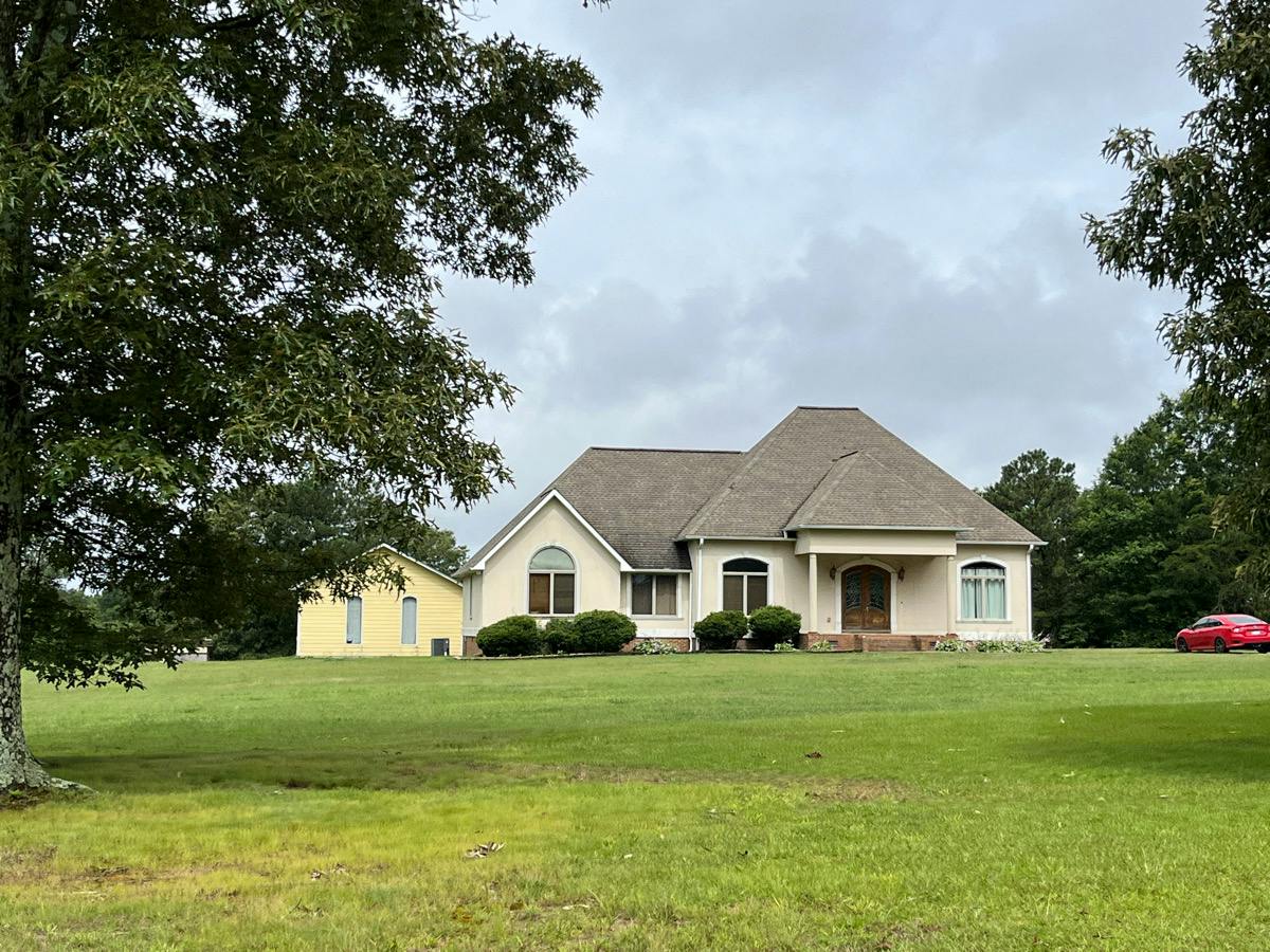County Road 432 , Pisgah, AL 35765