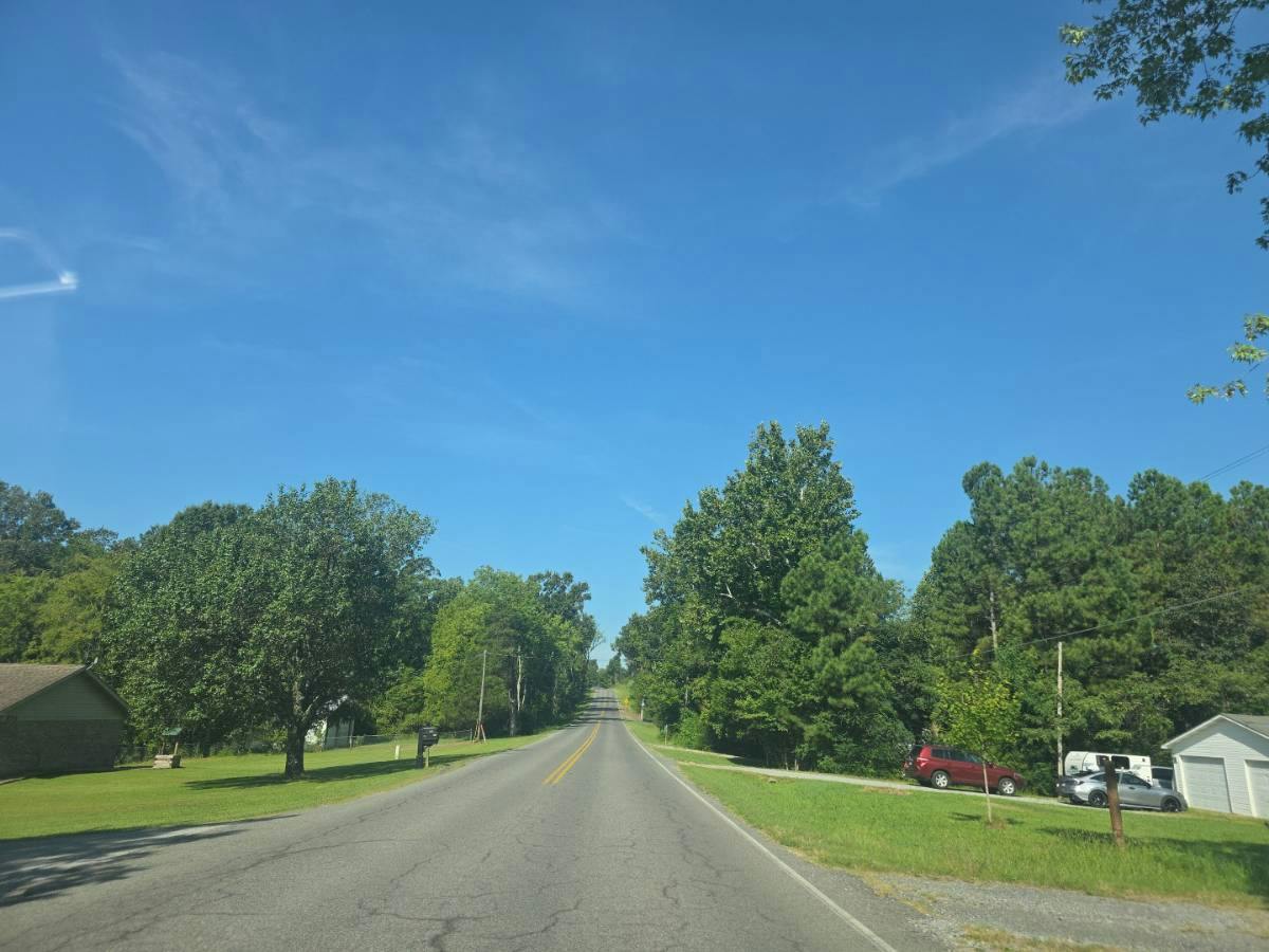 Big Bear Hwy, Benton, KY 42025