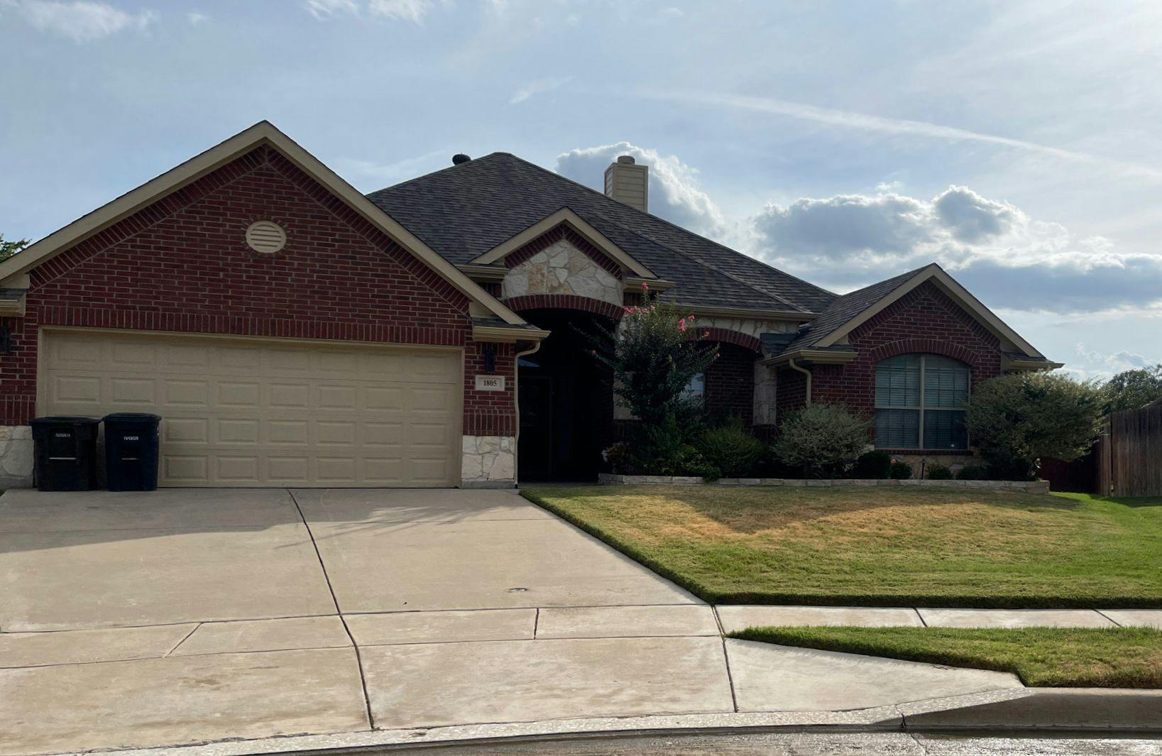 Vista Royale Ct, Fort Worth, TX 76108