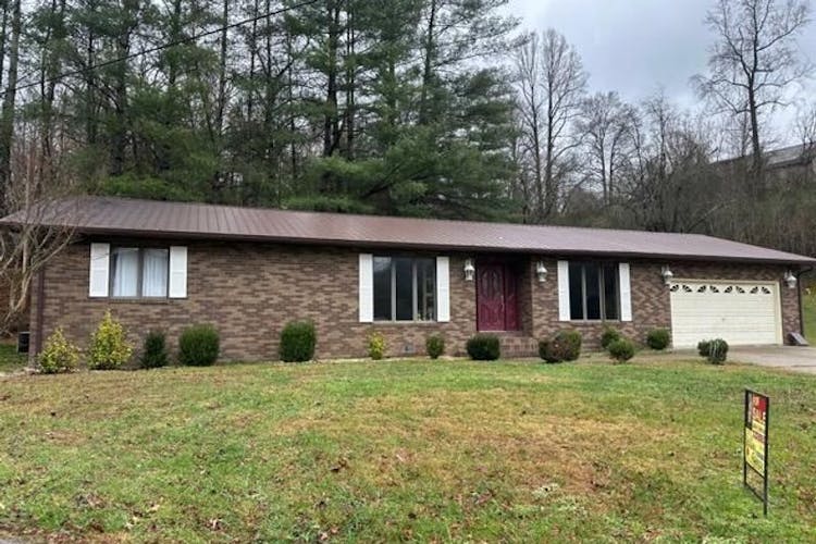 274 Mimosa Dr Harold, KY 41635, Floyd County