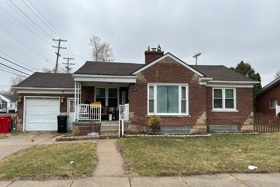 17801 Homer St Roseville, MI 48066, Macomb County