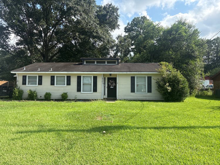 9361 Ponderosa Dr S Semmes, AL 36575, Mobile County