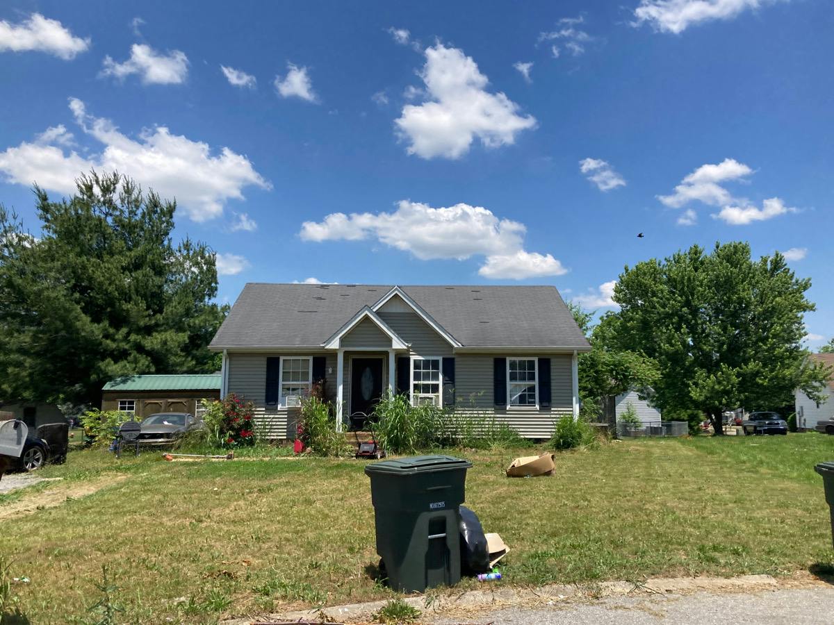 Derek Ct, Portland, TN 37148
