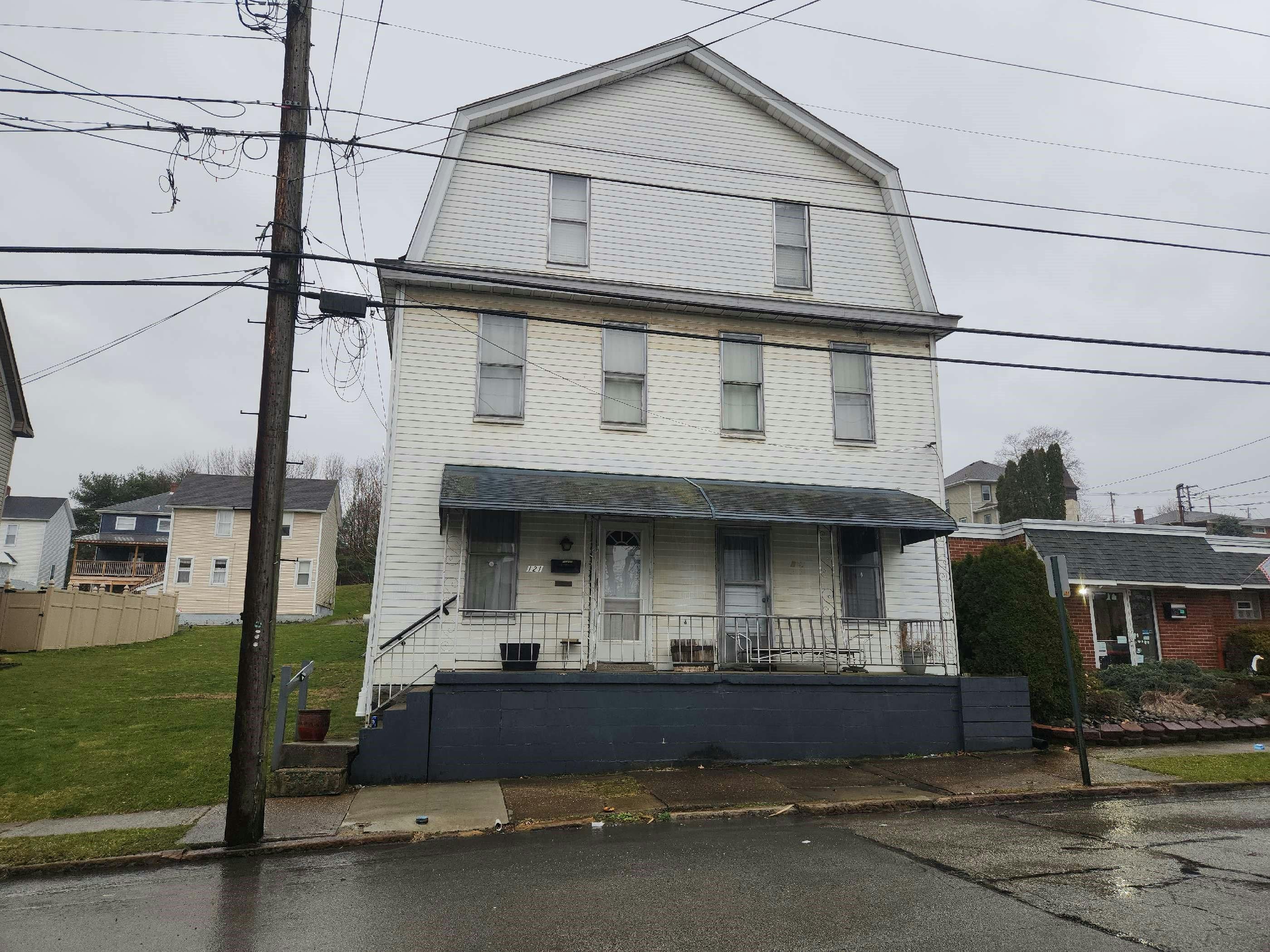 Market St, Scottdale, PA 15683
