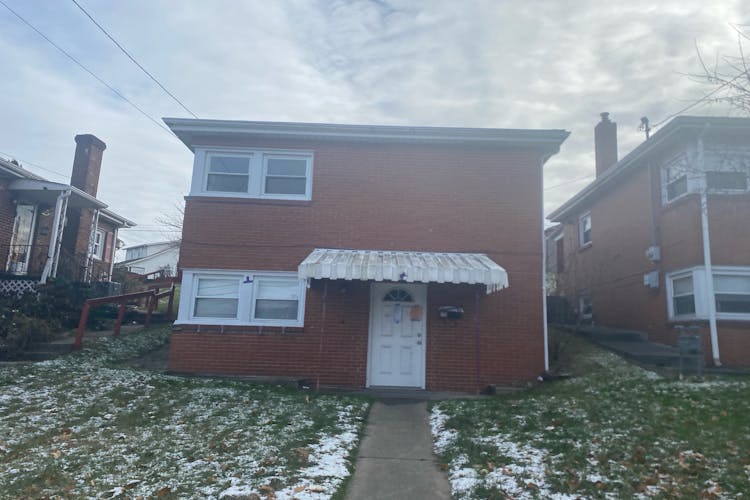 713 Walnut Ave Clairton, PA 15025, Allegheny County