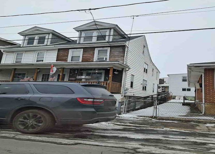 210 N 4th St Minersville, PA 17954, Schuylkill County