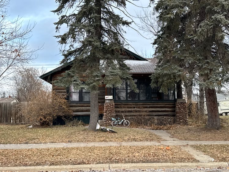 510 2nd St SW Jamestown, ND 58401, Stutsman County