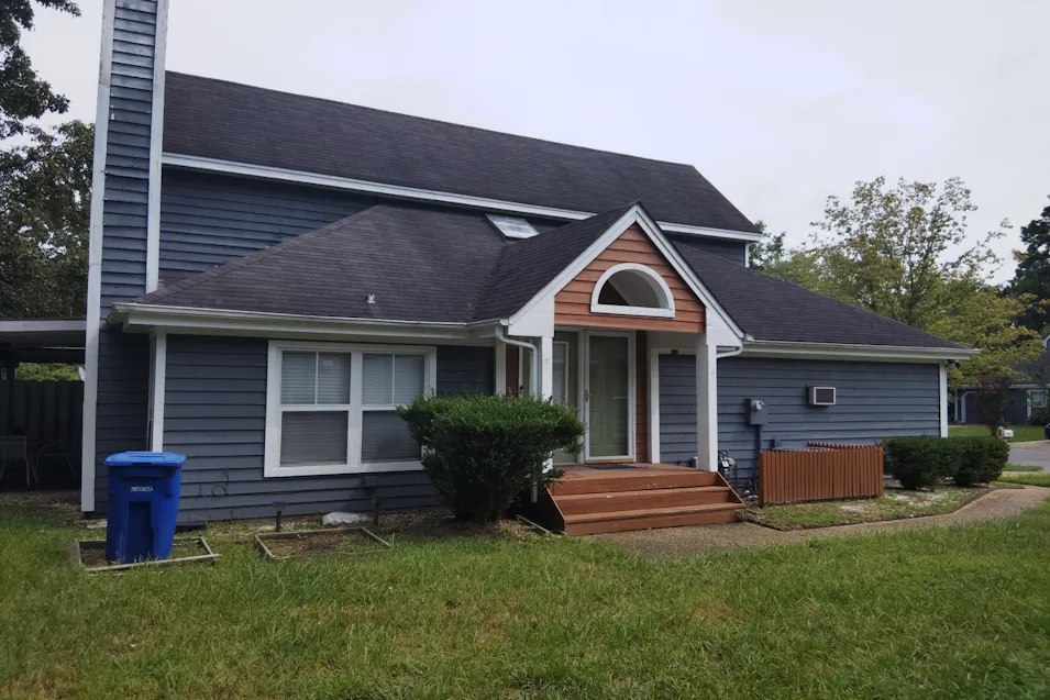 911 Woodcreek Drive Newport News, VA 23608, Newport News City County