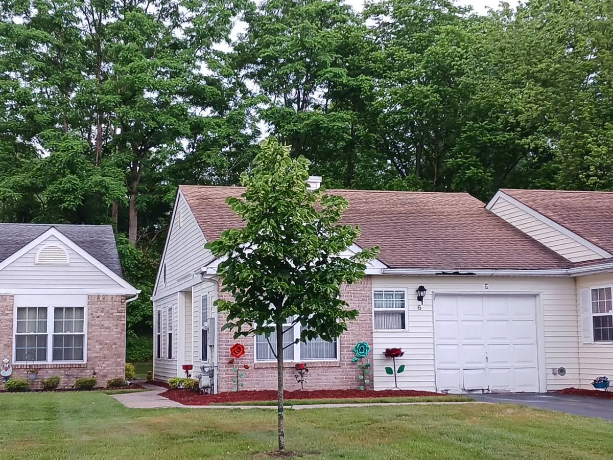Chipmunk Trl, Coram, NY 11727 #1