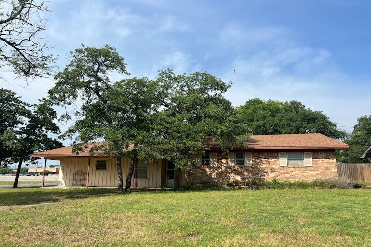 1100 N Lillian St Stephenville, TX 76401, Erath County