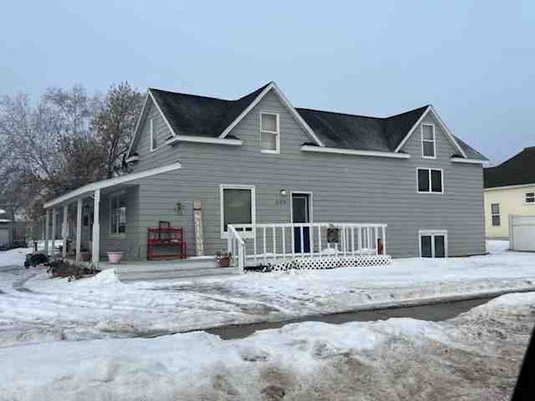 220 4th St S Greenbush, MN 56726, Roseau County