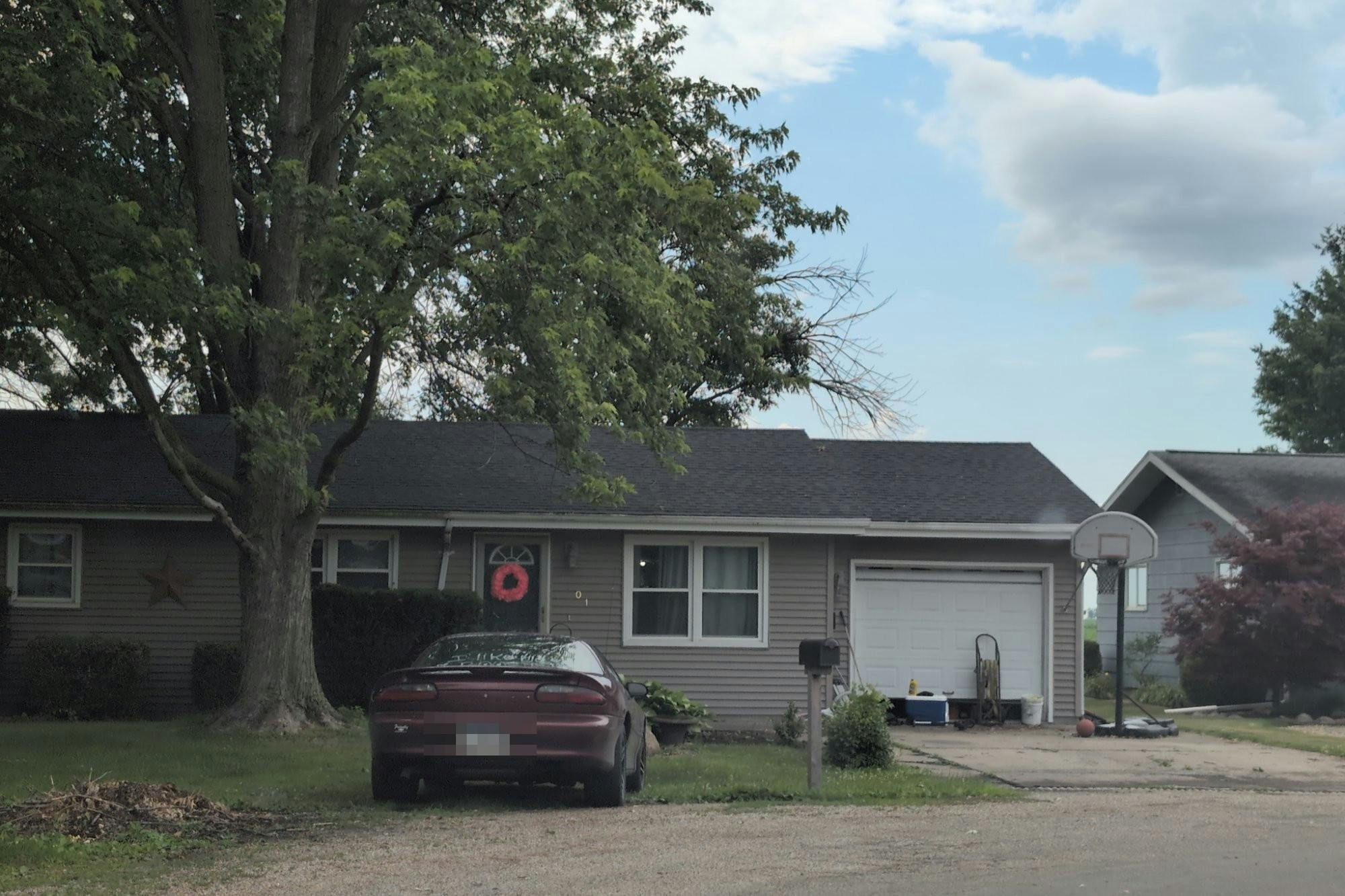 Oak Circle Dr, Arthur, IL 61911