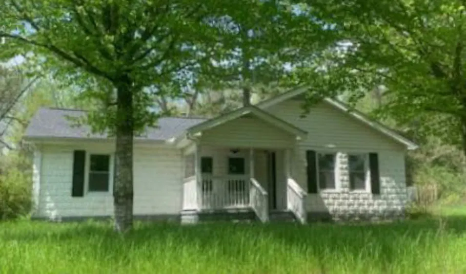98 Montgomery Montevallo Road Deatsville, AL 36022, Elmore County