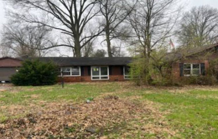 815 East Royse Drive Terre Haute, IN 47802, Vigo County