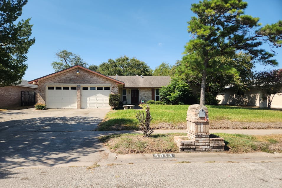 5013 Romford Dr Corpus Christi, TX 78413, Nueces County