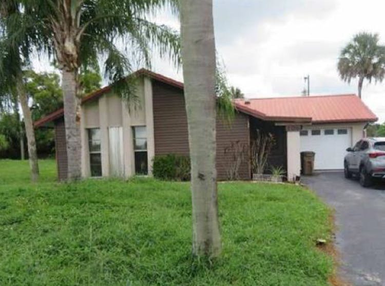 106 Winners Ct Lehigh Acres, FL 33936, Lee County