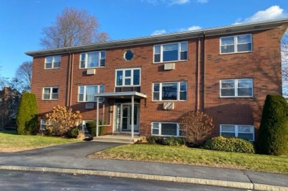 51 Warren Street, Unit No. B-3, Garden Grove Condominium Waltham, MA 02453, Middlesex County