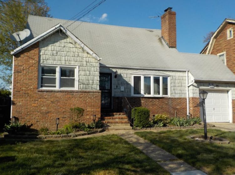 220 -19 135th Ave Springfield Gardens, NY 11413, Queens County