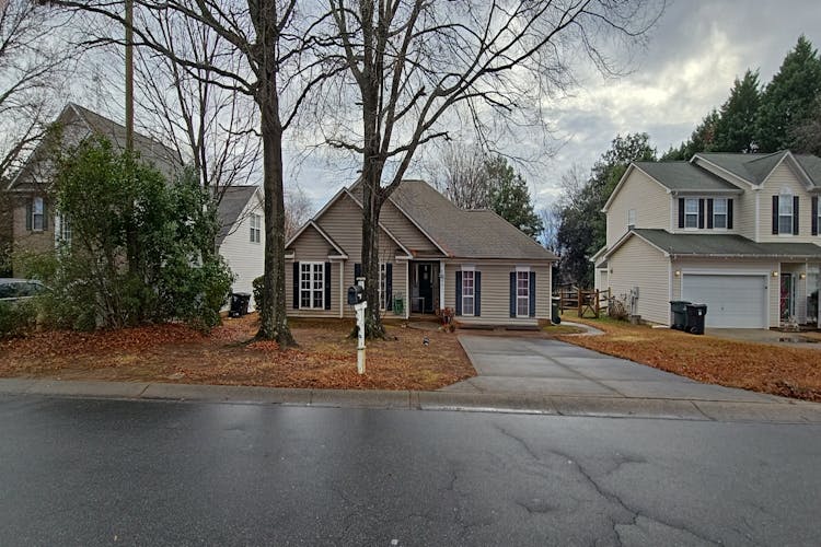 5807 Timber Falls Pl Concord, NC 28027, Cabarrus County