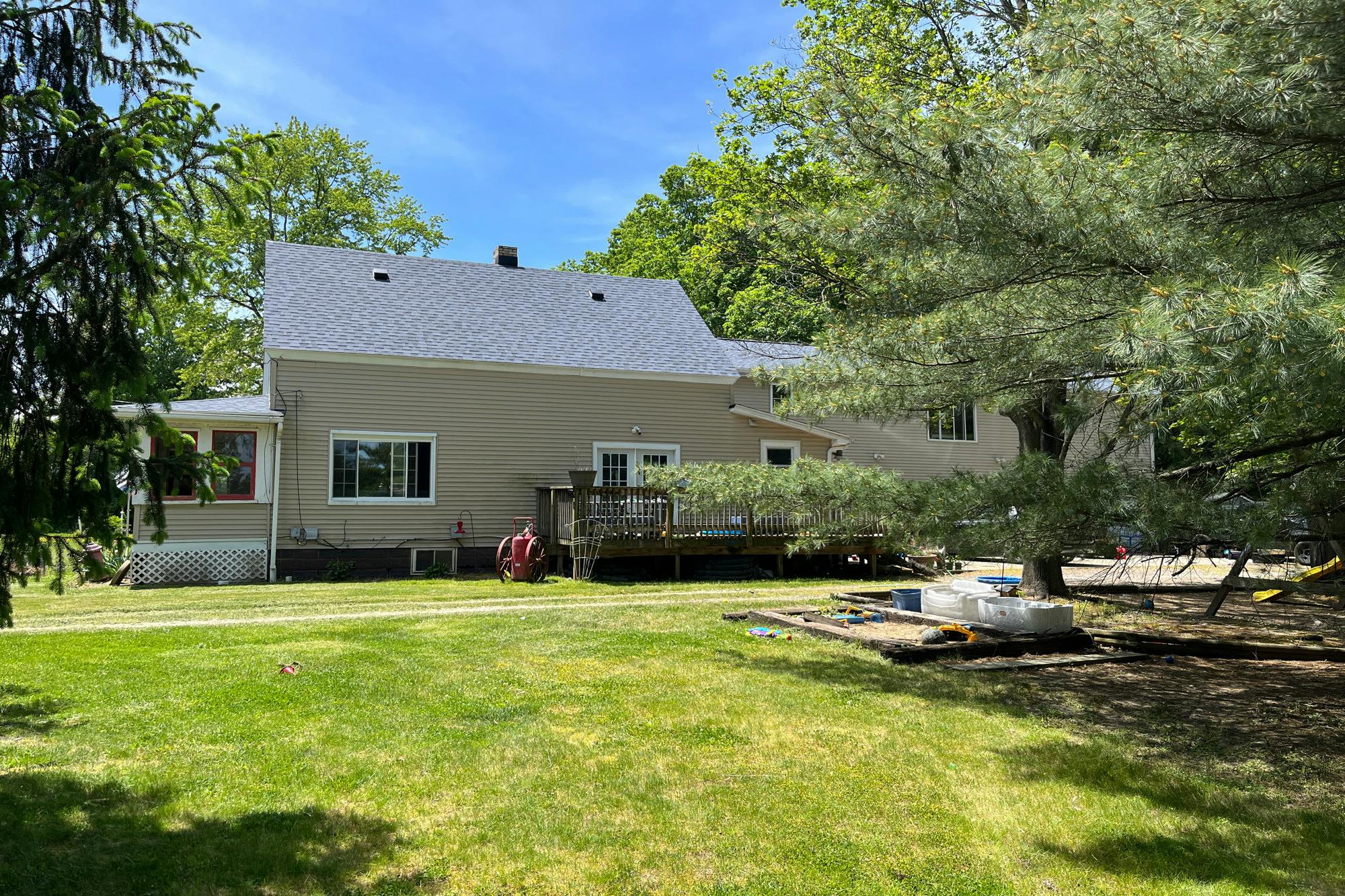 Oviatt Dr, Northfield, OH 44067