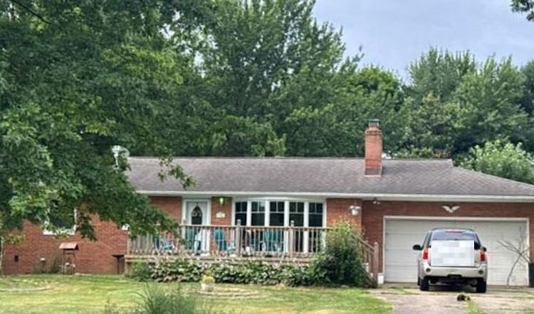 5724 Bonnie Lou Dr New Franklin, OH 44319, Summit County