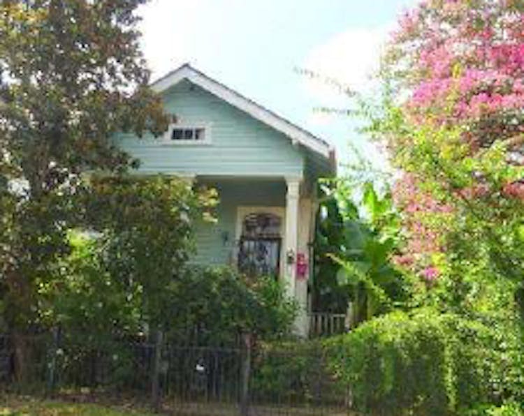 3728 Laurel St New Orleans, LA 70115, Orleans County