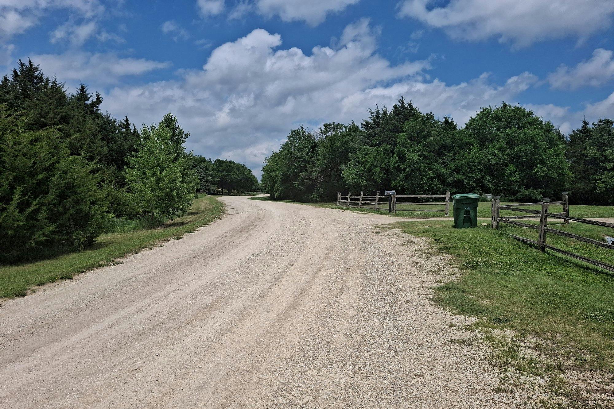 Moske Cir, Milford, KS 66514