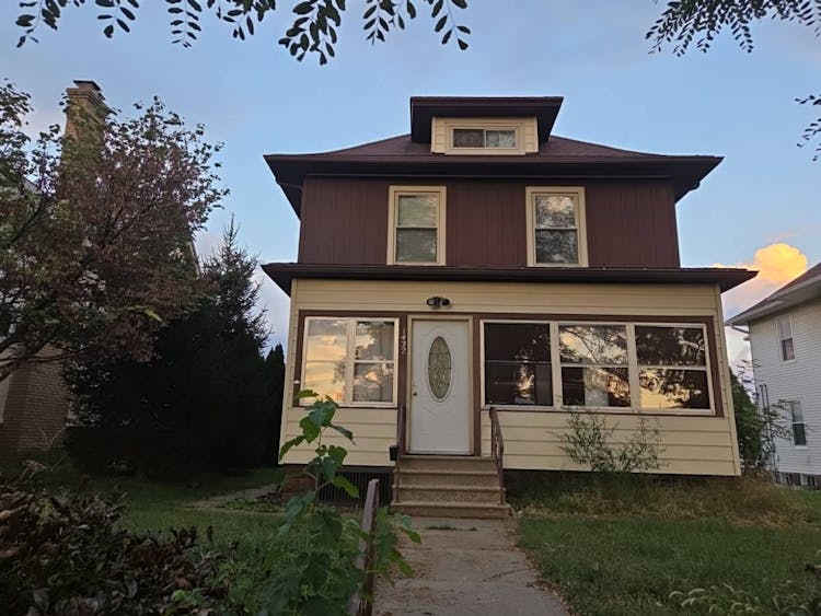 1432 9th St Moline, IL 61265, Rock Island County