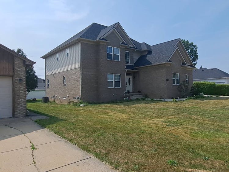 35689 Evanston Ave Sterling Heights, MI 48312, Macomb County