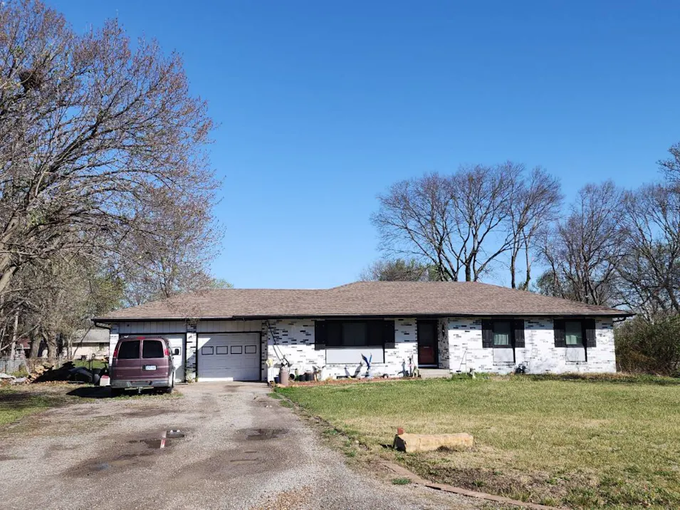 3842 SE Howard Dr Topeka, KS 66605, Shawnee County
