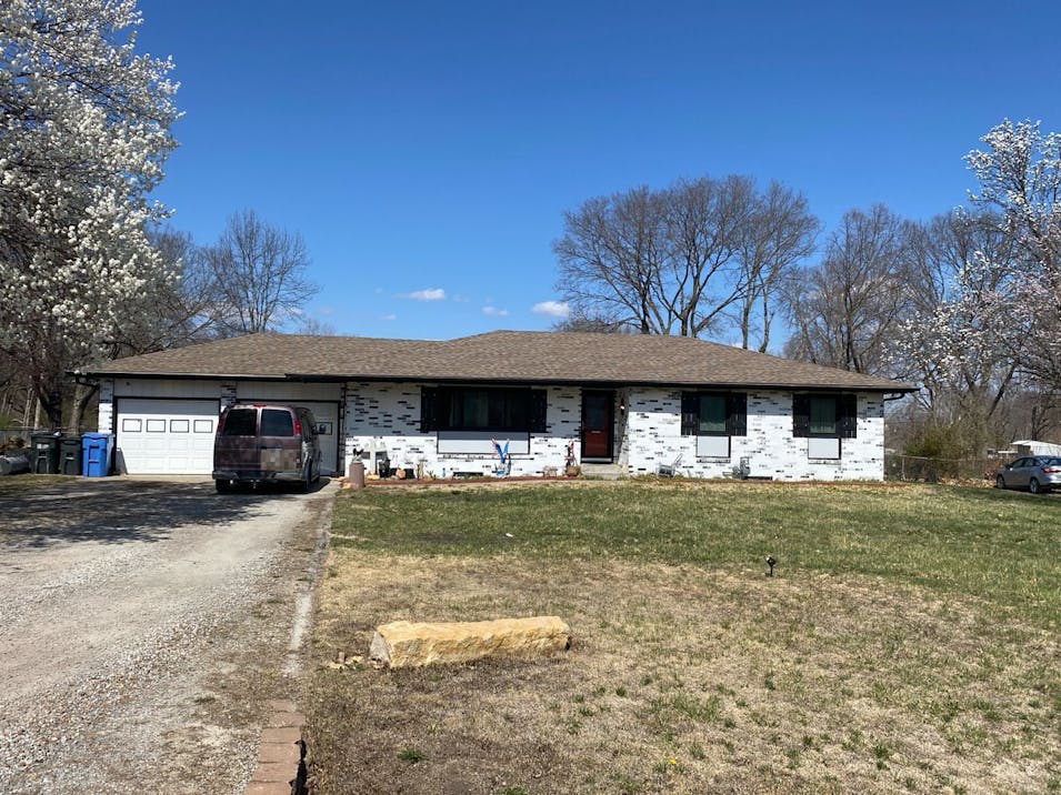 3842 SE Howard Dr Topeka, KS 66605, Shawnee County