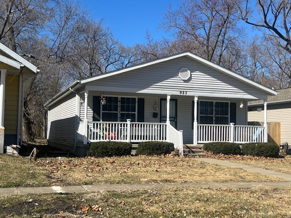 923 S 14th St Springfield, IL 62703, Sangamon County