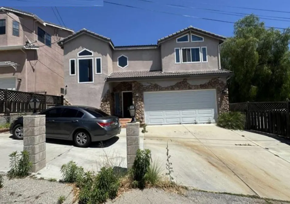 9230 Lakeview Ter Chatsworth, CA 91311, Los Angeles County