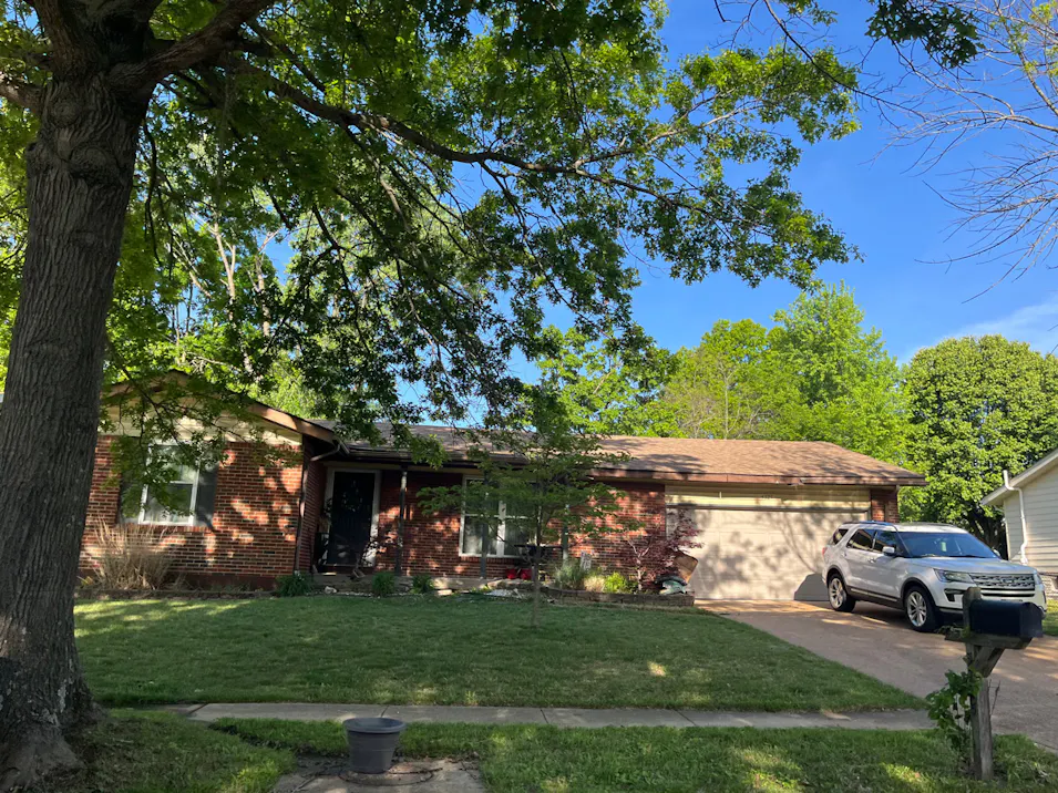 5725 Hempline Road Saint Louis, MO 63129, St. Louis County