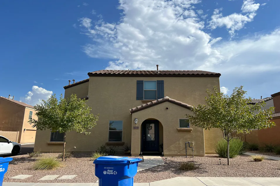 8239 W Illini St Phoenix, AZ 85043, Maricopa County