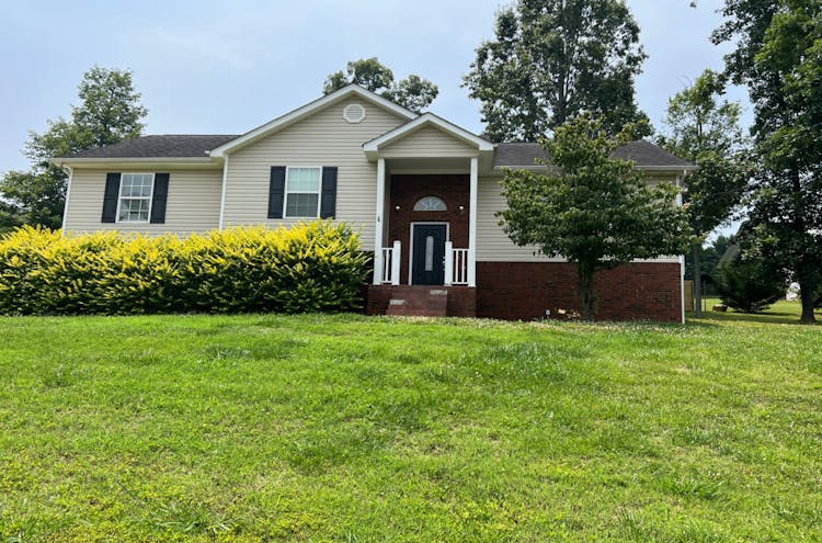 142 Abbey Rd Ringgold, GA 30736, Catoosa County