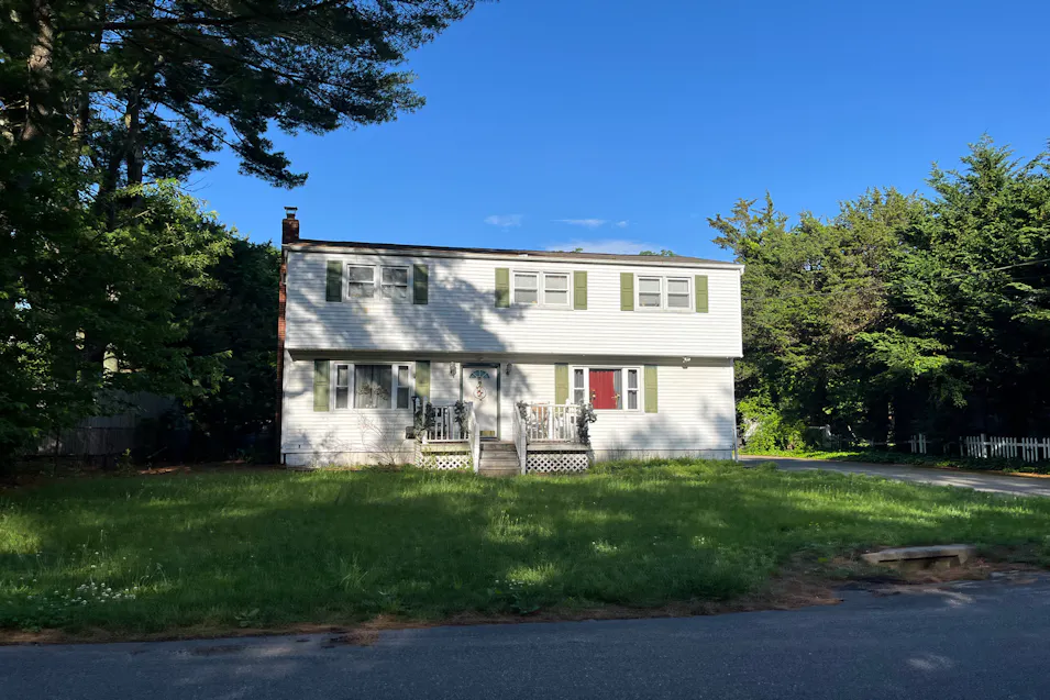 41 Fairmont Avenue Medford, NY 11763, Suffolk County