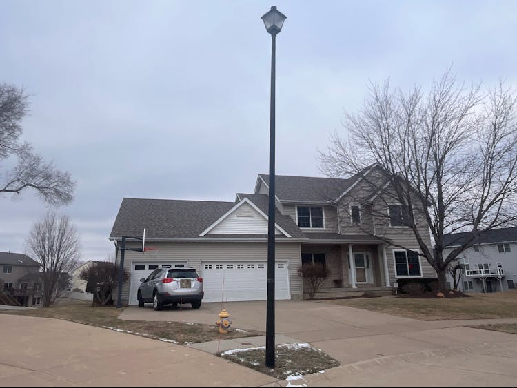 2706 Meadows Place Davenport, IA 52807, Scott County