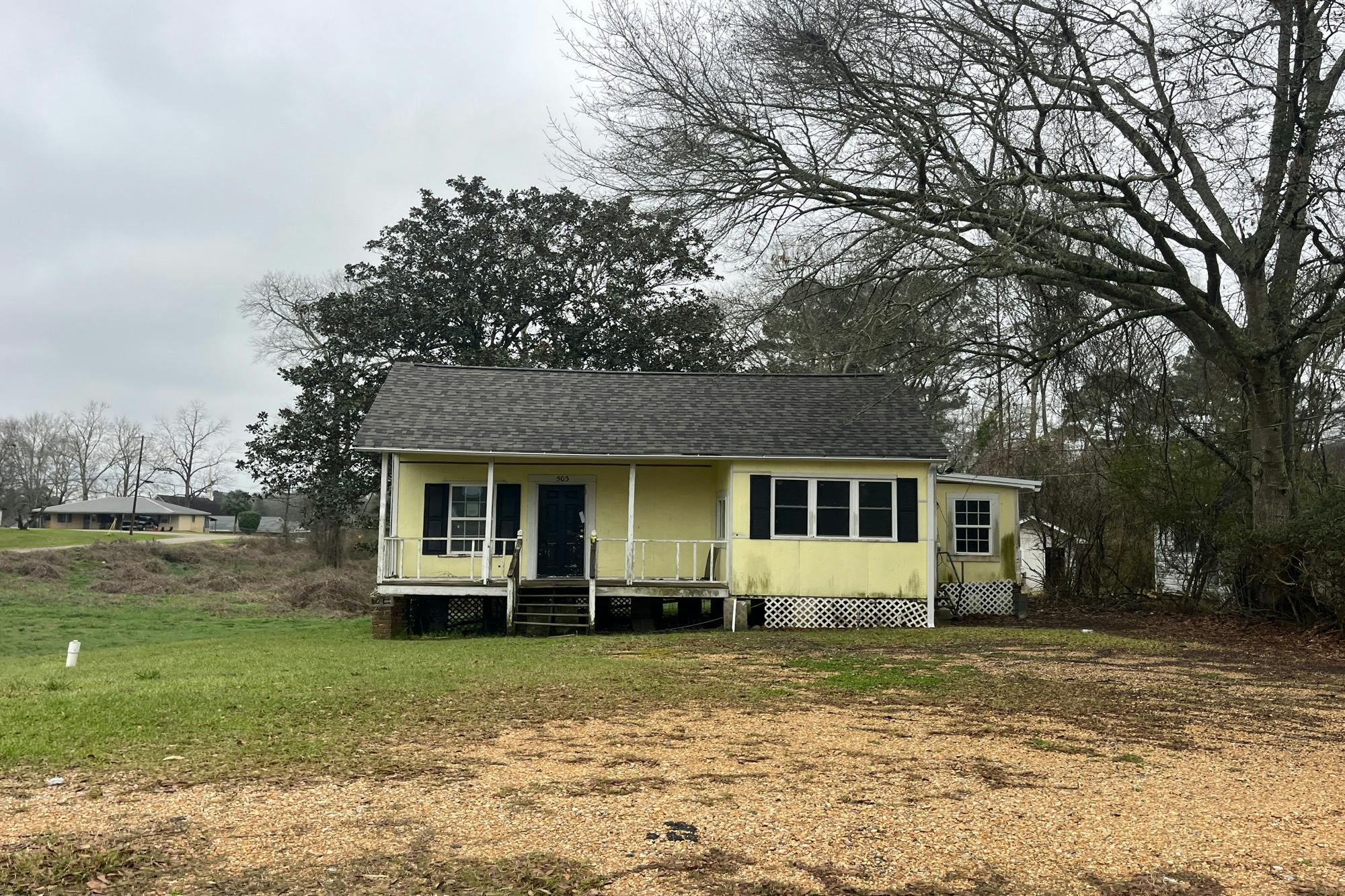 Hinton Ave, Lumberton, MS 39455