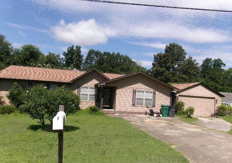 540 10th Avenue Pleasant Grove, AL 35127, Jefferson County