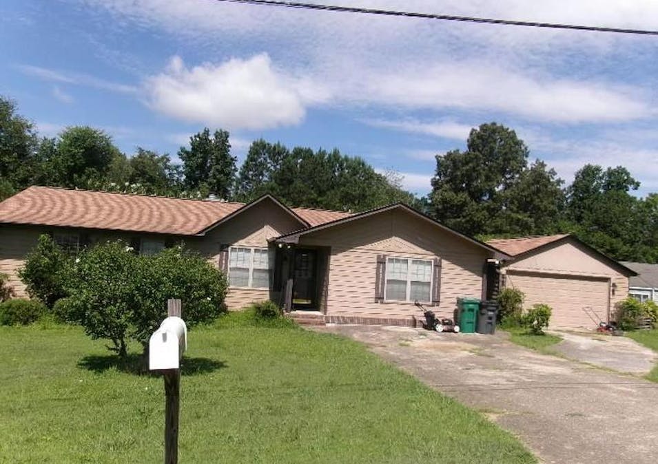 540 10th Avenue Pleasant Grove, AL 35127, Jefferson County