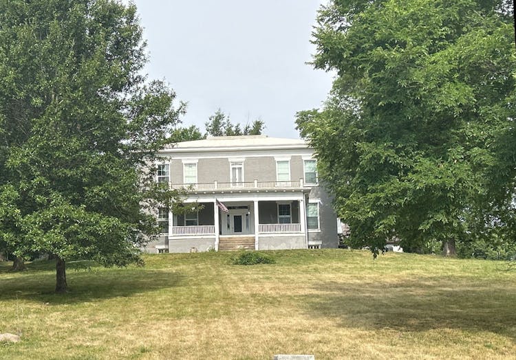 2742 Highway 61 Palmyra, MO 63461, Marion County