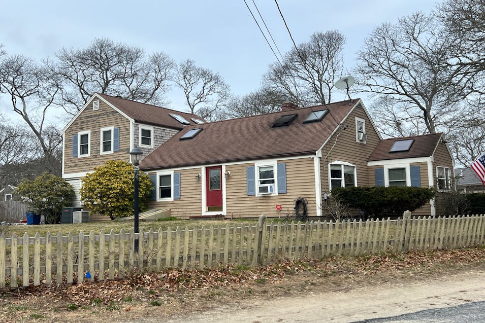 20 Sunset Terrace Hyannis (Barnstable), MA 02601, Barnstable County