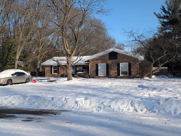 7599 Orchard Hill Ave Kalamazoo, MI 49009, Kalamazoo County