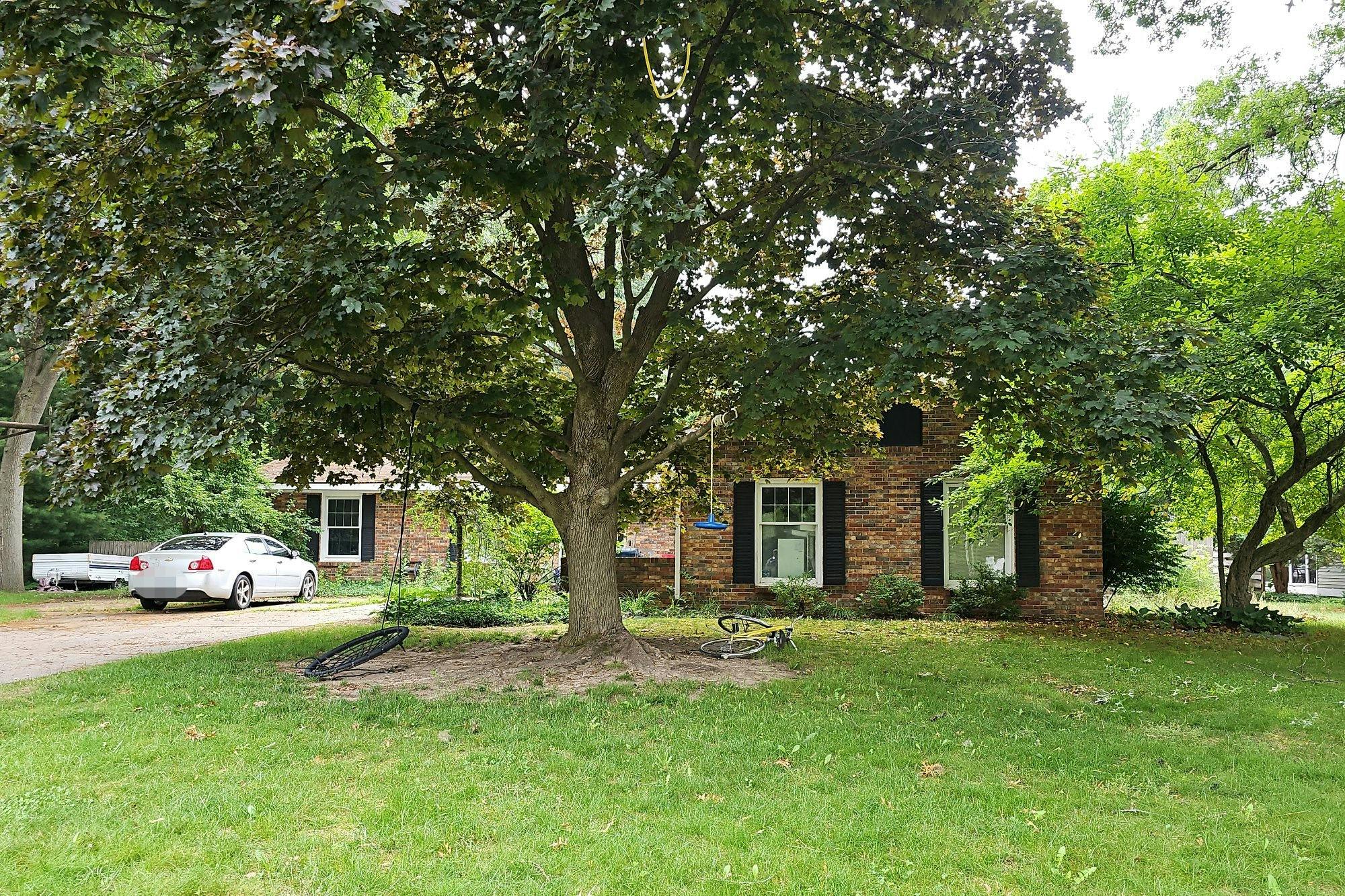 Orchard Hill Ave, Kalamazoo, MI 49009