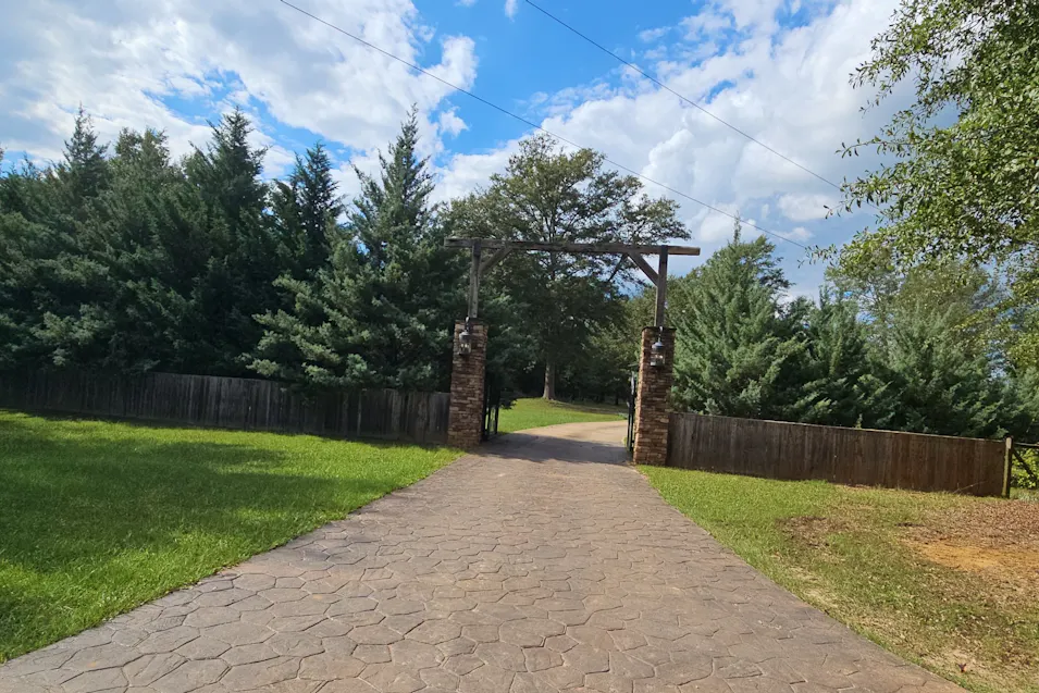 241 Richard Drive Jeffersonville, GA 31044, Twiggs County