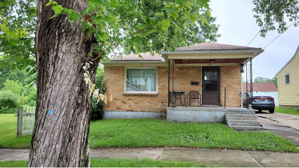 1105 Cora Street NW Grand Rapids, MI 49504, Kent County